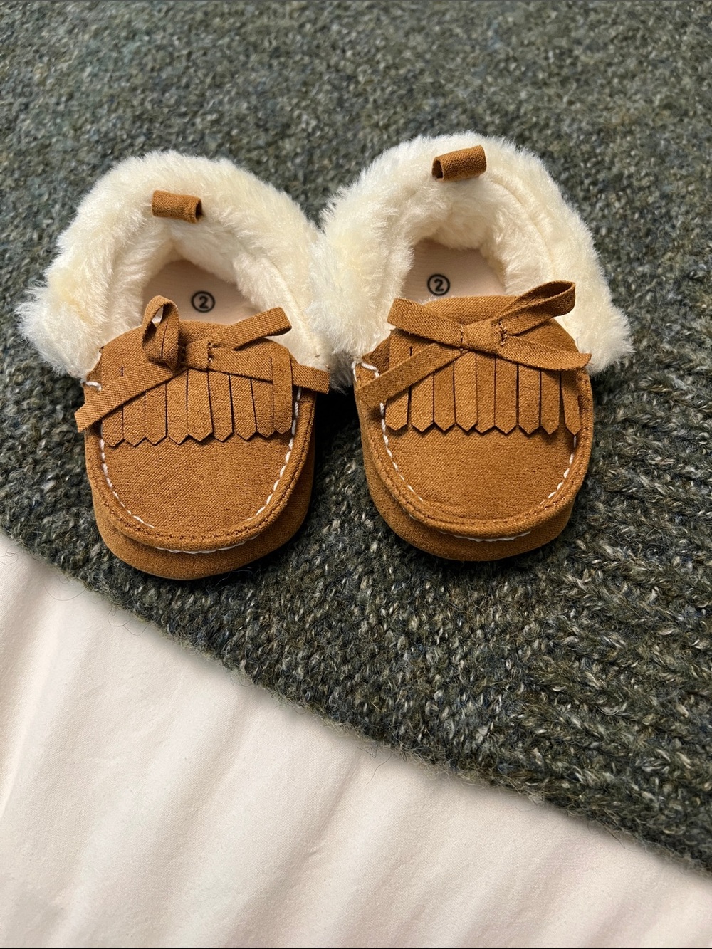 Lucky Brand Baby Faux Fur Slip-On moccasin slippers